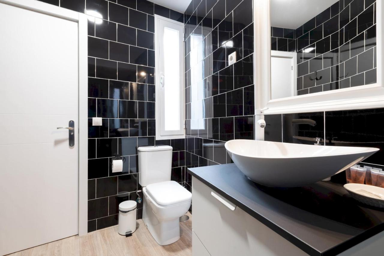 3 Bedrooms 1 Bathroom Furnished - Lavapies- Mintystay Мадрид Екстериор снимка